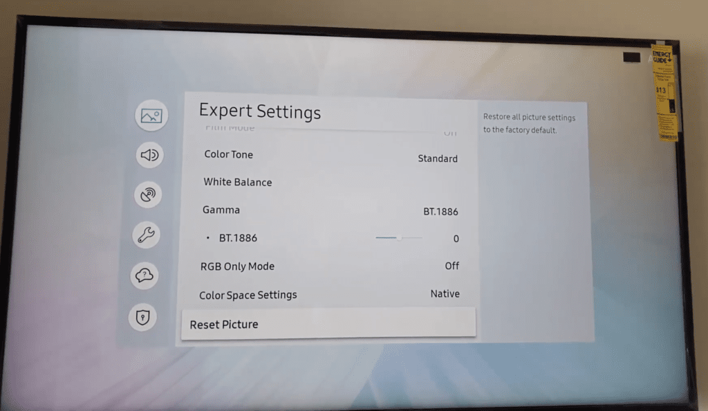 Photo of the Reset Picture option under Expert Settings of a Samsung TV