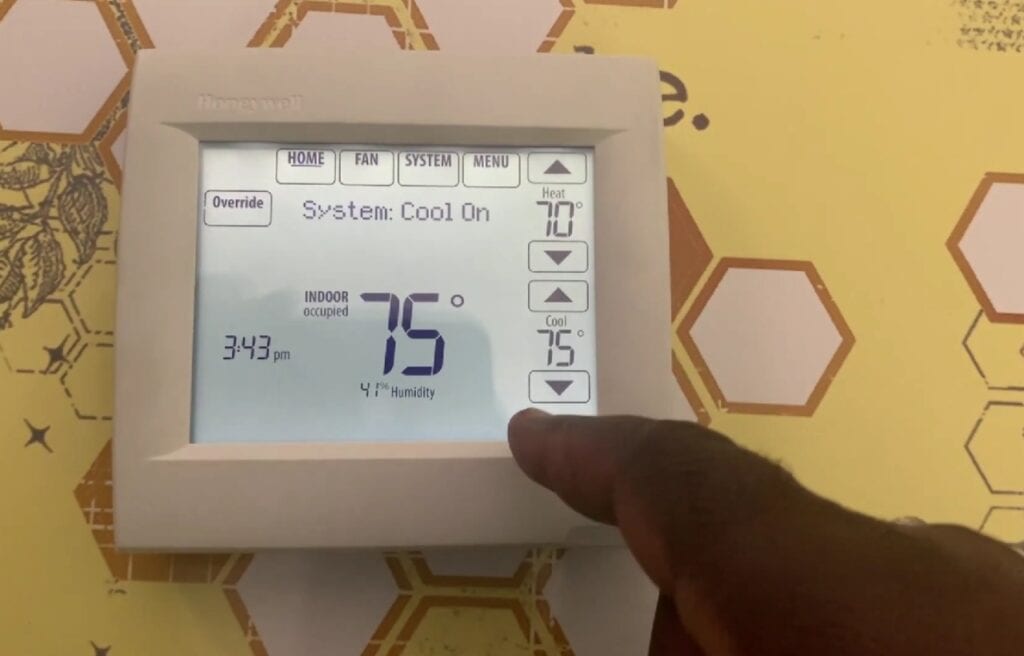 Honeywell Vision Pro 8000 thermostat model
