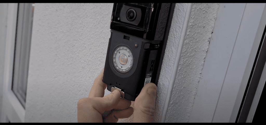Changing the batteries of the Ring doorbell