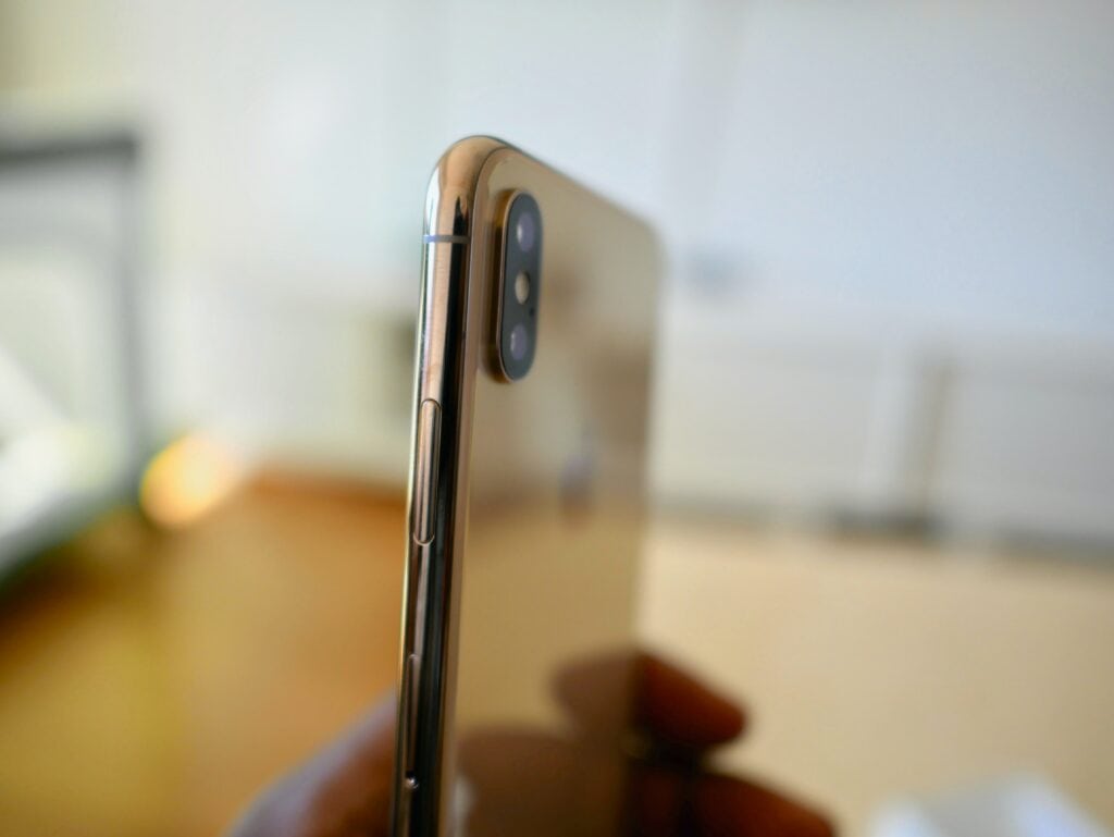 Camera details on an iPhone XS Max in Gold